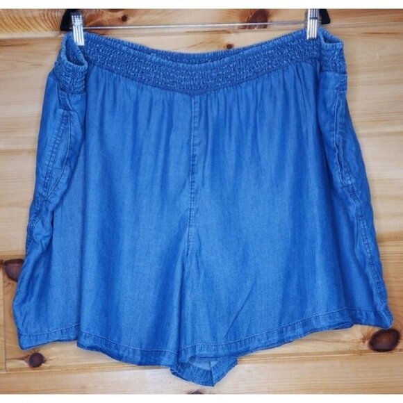 Evri Women Shorts 3x Blue Chambray Plus Size Pull On Elastic Waist Pockets - Picture 2 of 7